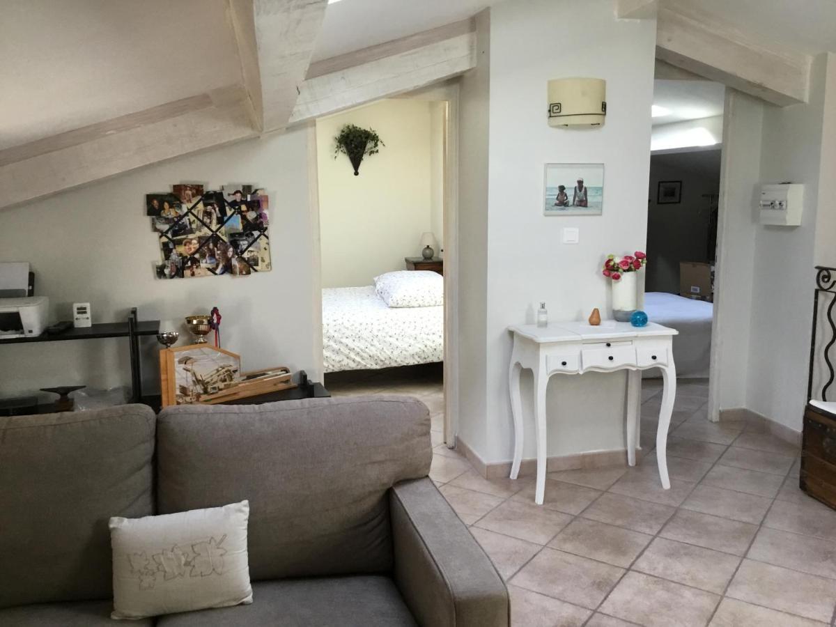 Les Lauriers Bed & Breakfast Camps-la-Source Exterior foto
